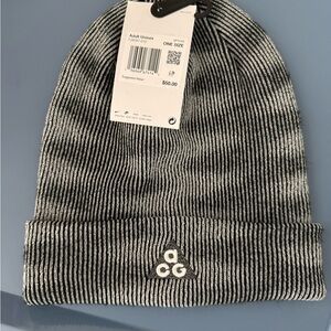 Nike ACG Peak Polyester Knit Beanie Gray 3M